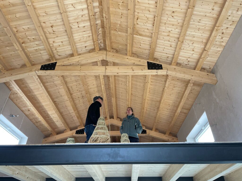 BEATRIZ RAIZ PIEDRA MADERA REHABITAR TRADICIÓN TALLER MUSICA MANELGIL OMITSU_06