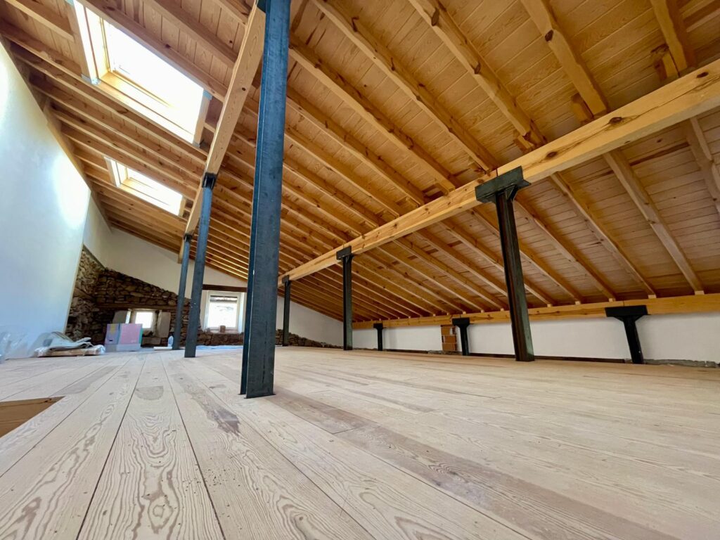 HILARIA RAIZ PIEDRA MADERA HIERRO PROCESO REHABITAR TRADICIÓN INDUSTRIAL LOFT RURAL_02