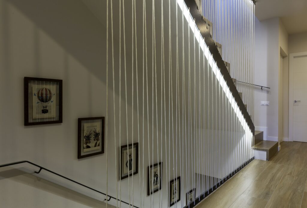 IRENE TARRASA FAMILIA LUZ INTERIOR REHABITAR MINIMO 06