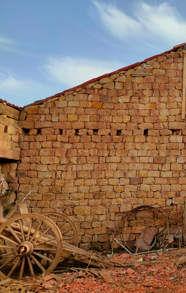 pared-materiales-nobles